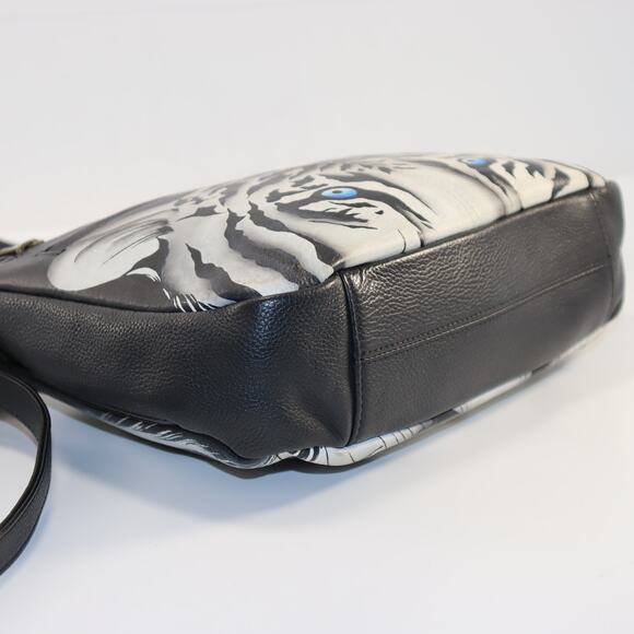 Anuschka Hand-Painted Leather Crossbody Bag – White Tiger Art - Picture 4 of 7